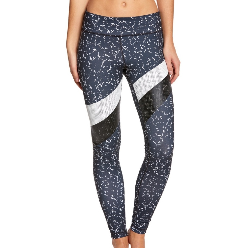 Under Armour Black & White Patterned Leggings